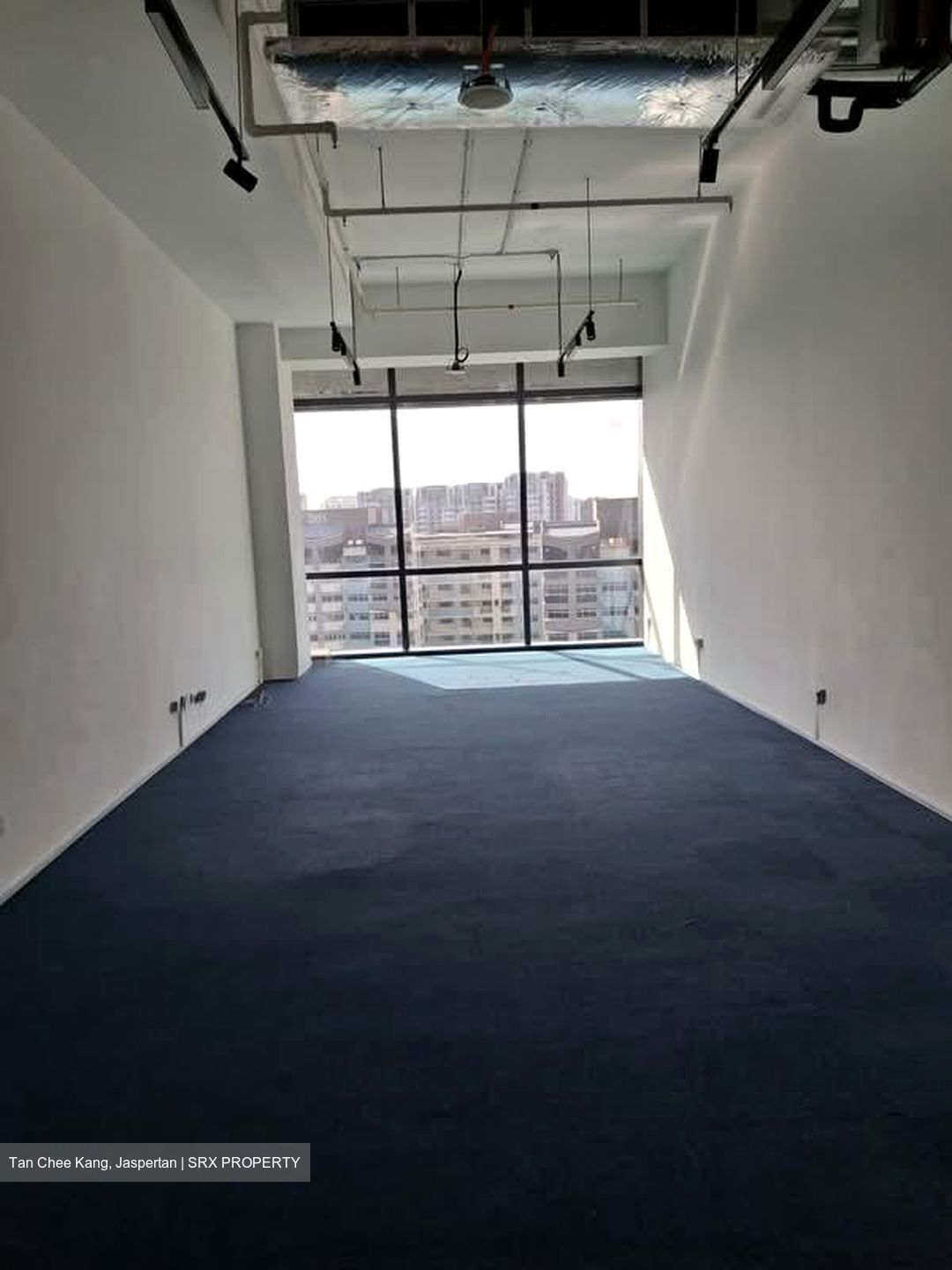 Woods Square (D25), Office #551869841